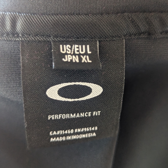 SOLD!!Men's Oakley Softshell Jacket new without tags - Picture 3 of 7